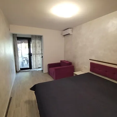 Apartment Garsoniera A La Noire Saturn